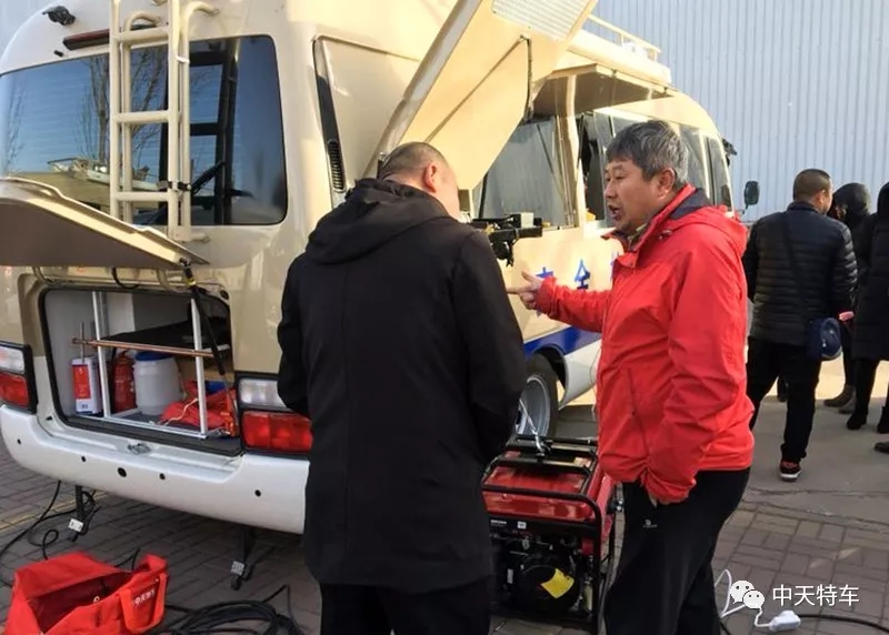 1545977663818023.jpg 640.webp (6).jpg